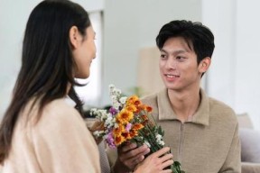 无尽空间2如何有效管理人群？送走不需要的人群有哪些方法？