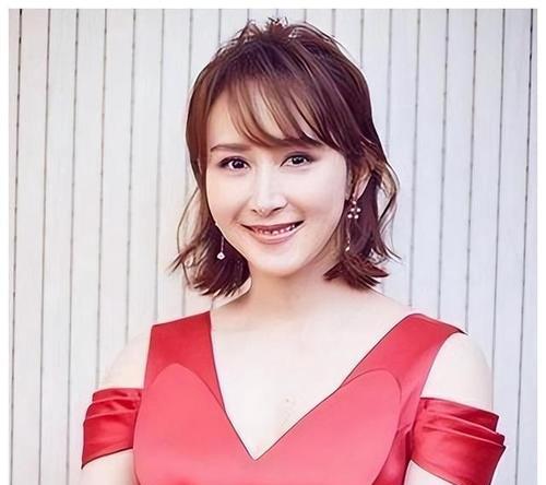 胡静在王者荣耀中为何没有被淘汰？胡静的王者荣耀技巧是什么？  第3张